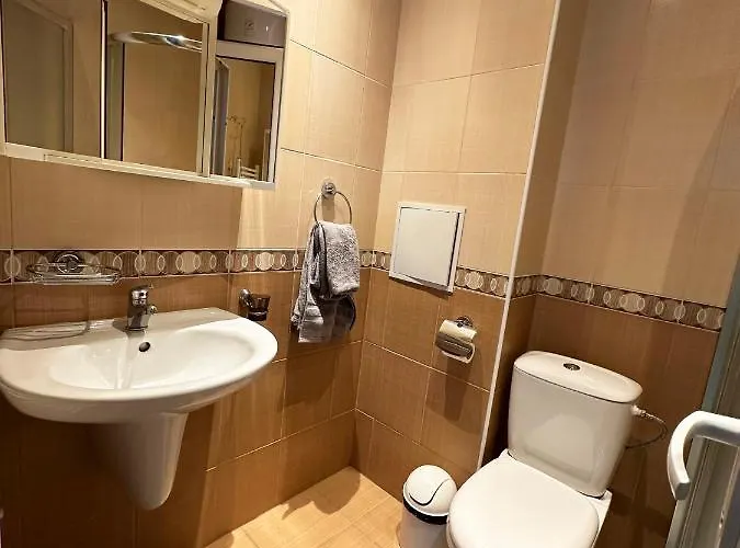 Daire Admiral Plaza , Large Swimming Pool , 5 Min Walking To The Sunny Beach