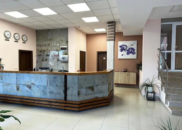 Admiral Plaza , Large Swimming Pool , 5 Min Walking To The Daire Sunny Beach